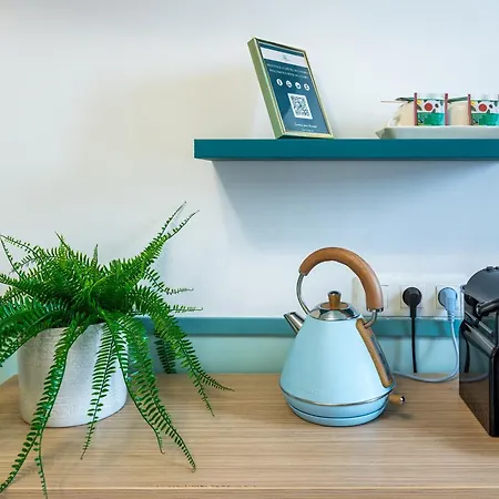 دي لوندريه فندق مينتون