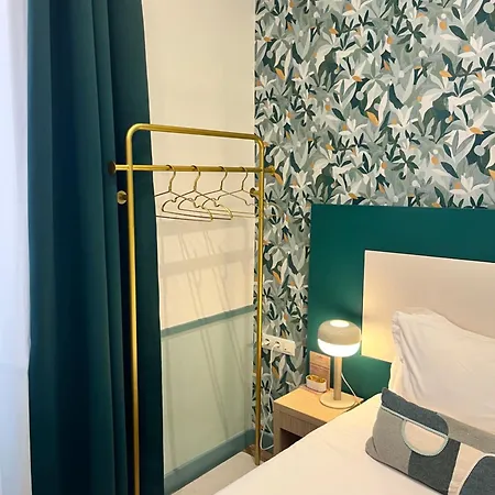 فندق دي لوندريه 3*