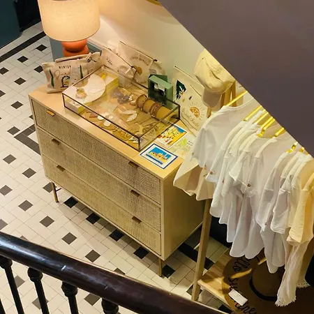 فندق دي لوندريه مينتون