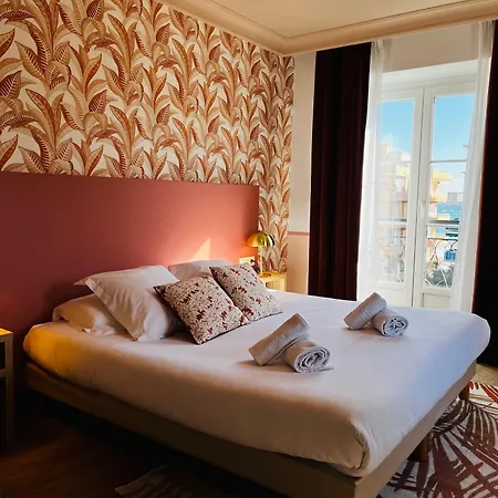 De Londres Szálloda 3*